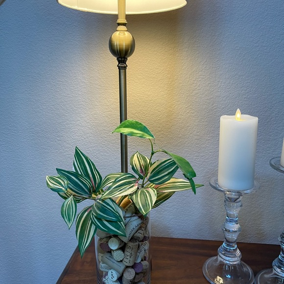 50 Used Authentic Wine Corks used to make crats - Picture 3 of 8